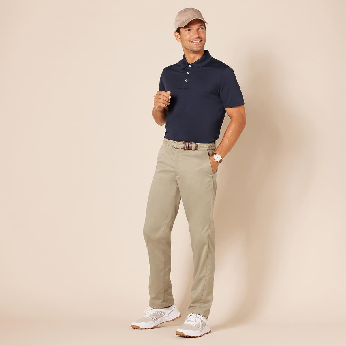 Amazon Essentials Men's Straight-Fit Stretch Golf Trousers — view 4