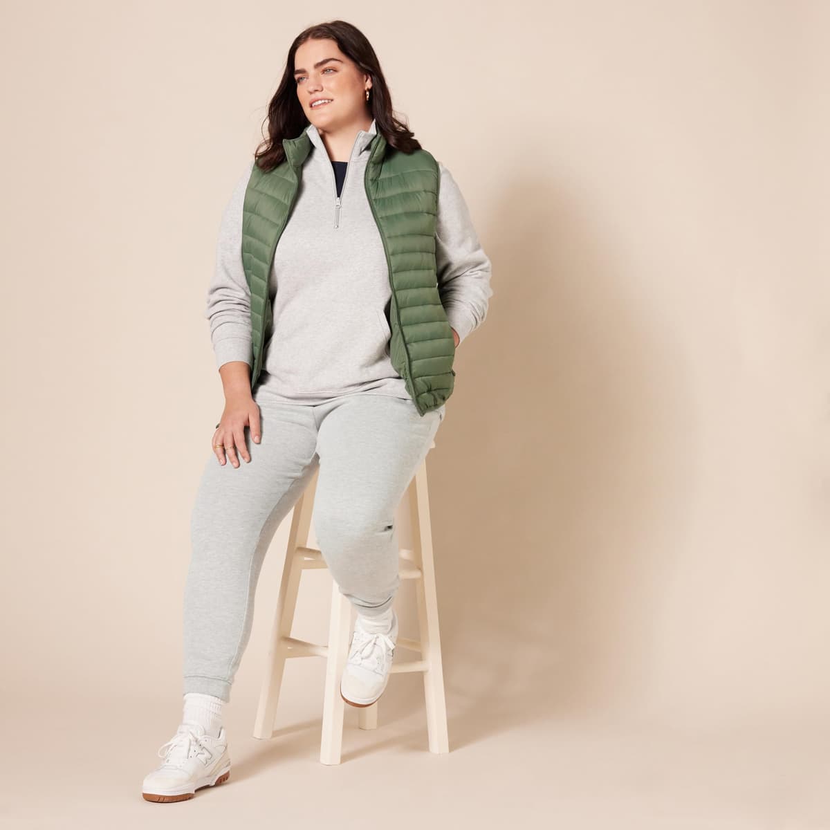 Amazon Essentials Mujer Pantalones De Correr De Forro Polar con Puños (Disponibles En Tallas Grandes) — view 7