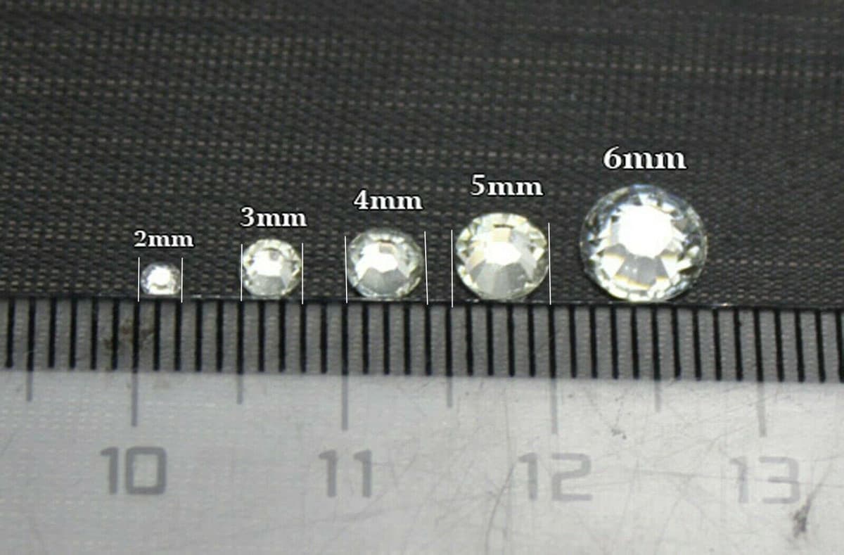 1000pcs 4mm Flat Back Non-Stick Rhinestone Crystal Diamantes Nail Art & Craft Scrapbooking Embellishments 90 Available Colours (4mm, AB Clear #A13) — view 3