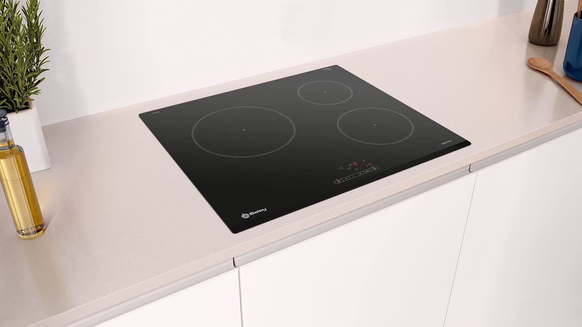 Balay - Placa de inducción, 60 cm, Zona gigante de 28 cm, Negro, sin marco inoxidable, 3EB865FR — view 2
