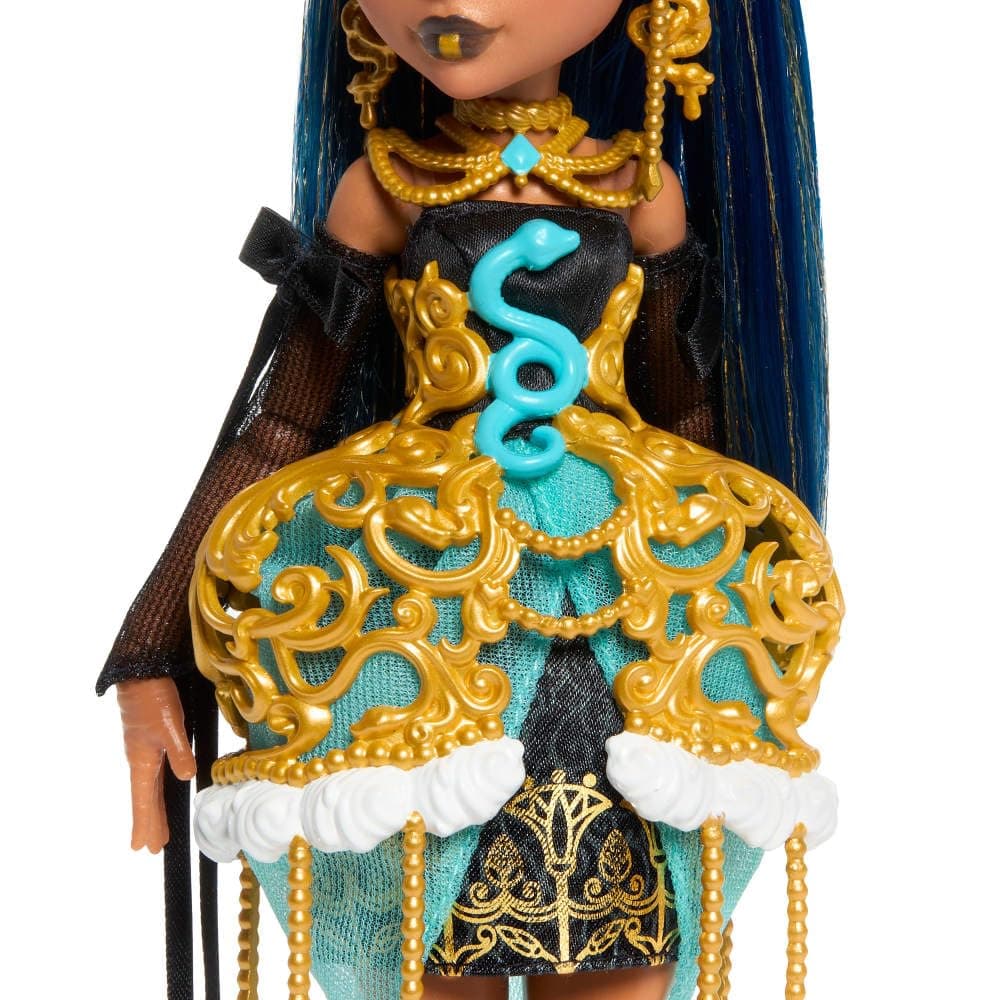 Monster High Cumplespantos Cleo De Nile Muñeca con vestido de fiesta dorado y accesorios temáticos como una invitación, un globo, un regalo, un pintalabios y mucho más, JBG76 — view 4