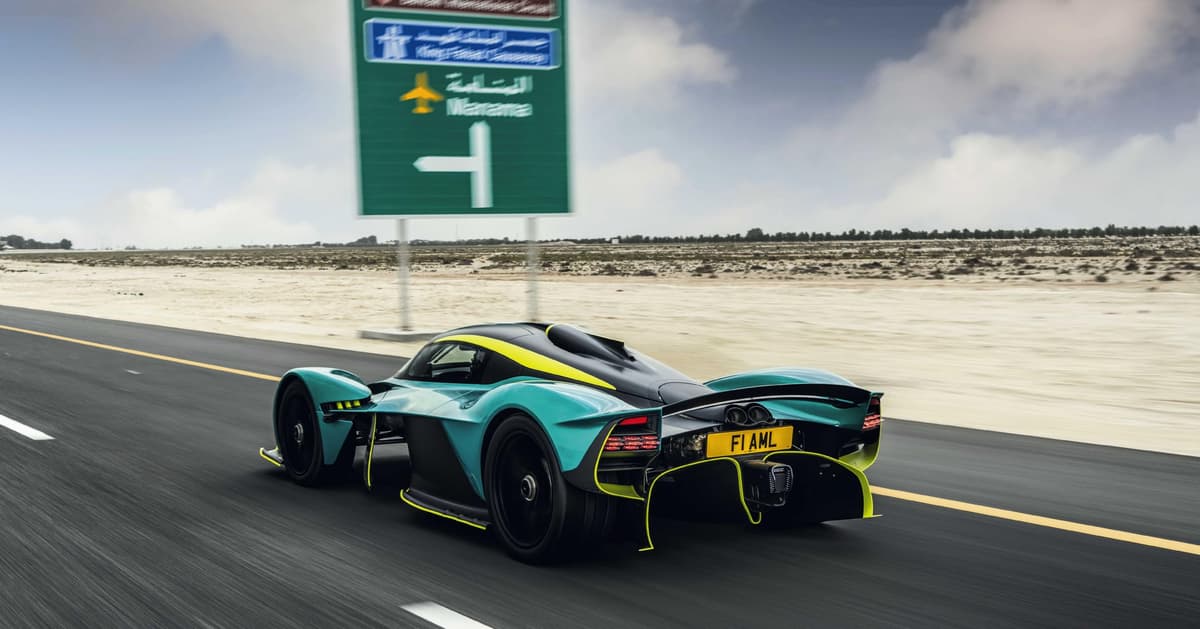 Top Gear Hypercars: The Greatest Automotive Gamechangers: 2 — view 3