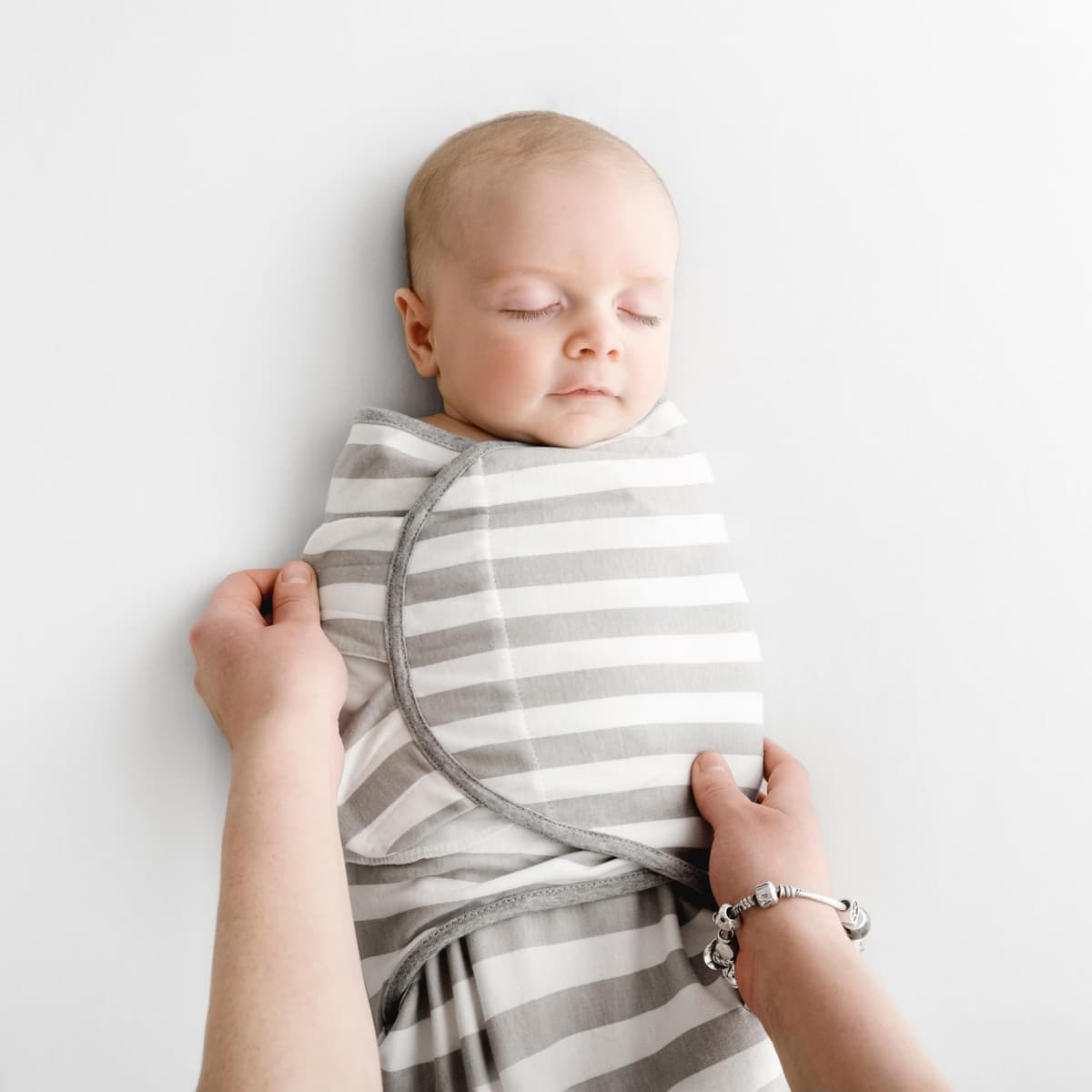 Little Seeds Swaddle Blanket 0-3 Months, 3-Pack Organic Cotton Baby Swaddles - Swaddles for Newborns Infant Boys & Girls, Soft & Snug Hip-Healthy Swaddling Blankets — view 3