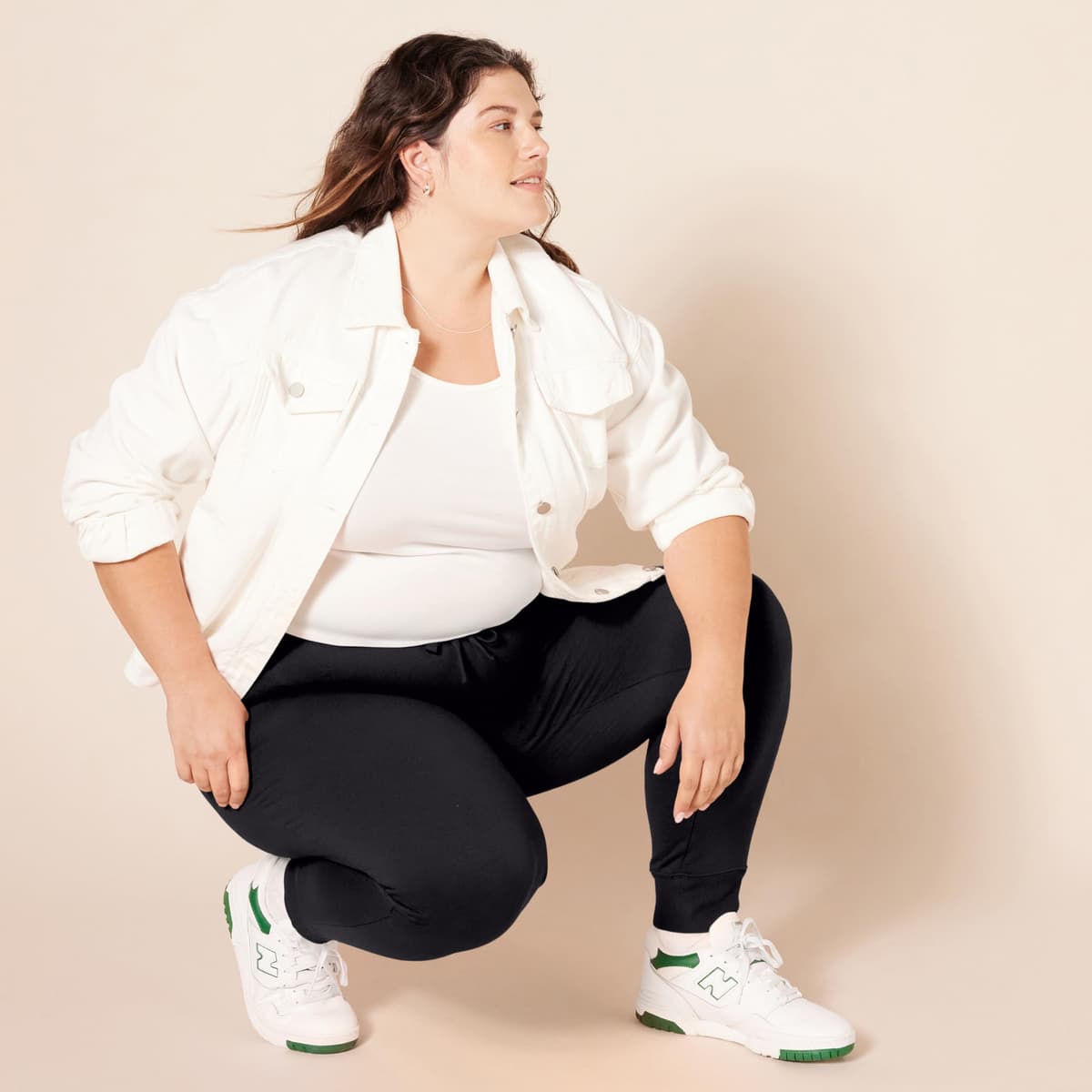 Amazon Essentials Mujer Pantalones De Correr De Forro Polar con Puños (Disponibles En Tallas Grandes) — view 7