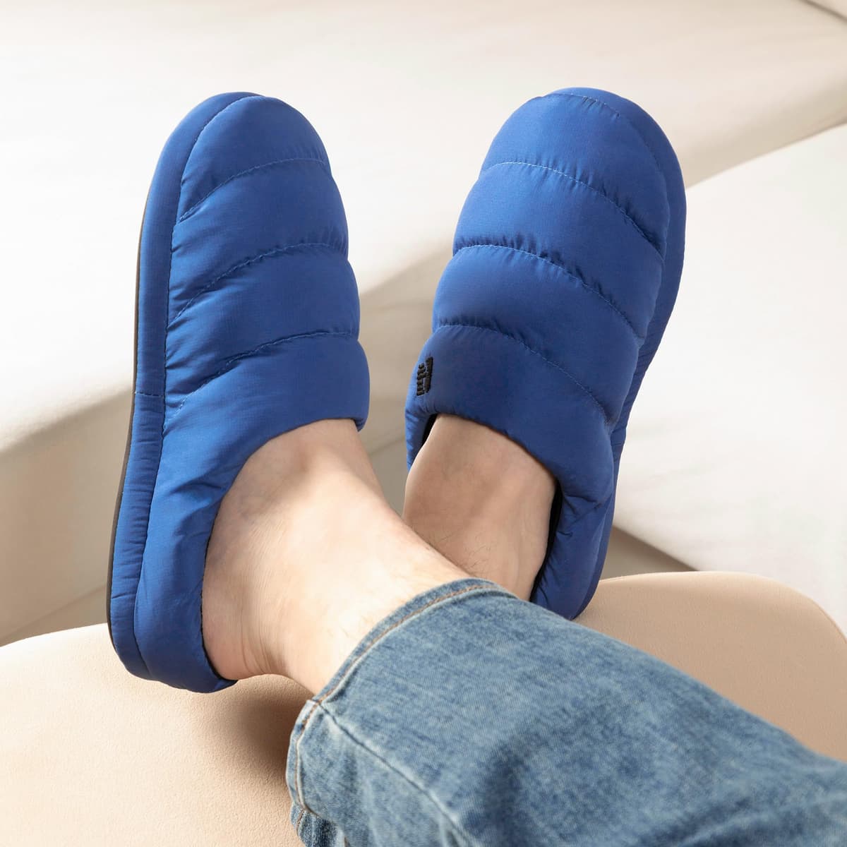 RockDove Zapatillas de Plumas con Espuma de Memoria para Hombre Campground — view 2