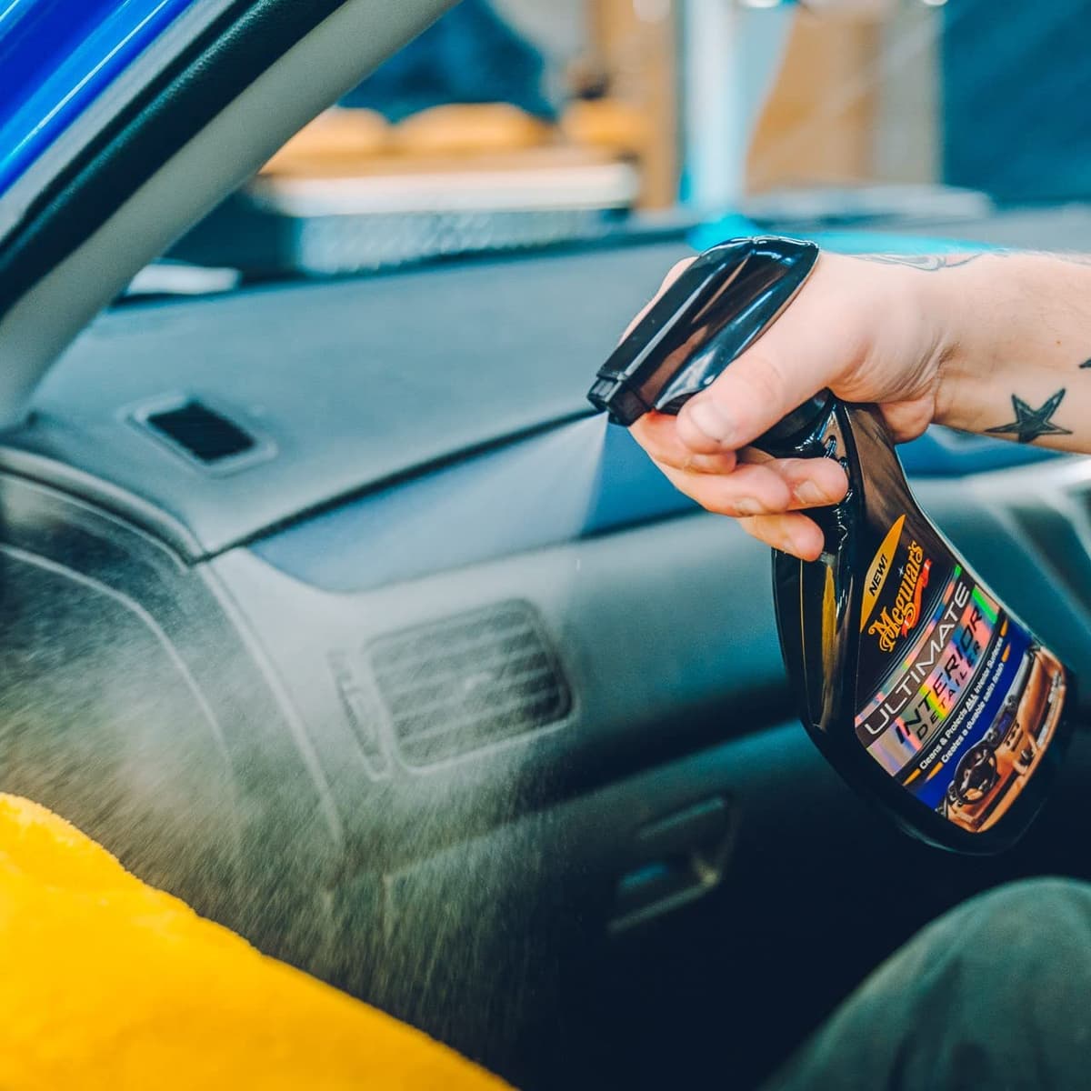 Meguiar's Quik Interior Detailer Cleaner 473ml for a Matt Finish. Cleans all Interior Car Surfaces - G13616EU — view 15