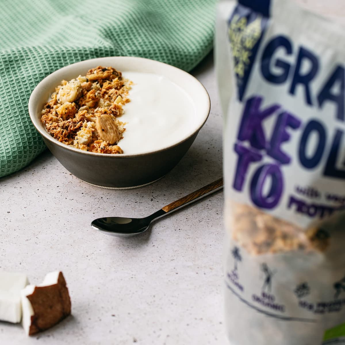 La Newyorkina Granola BIO Sin Gluten Keto 275g Con Proteínas Veganas y Coco Rallado — view 4