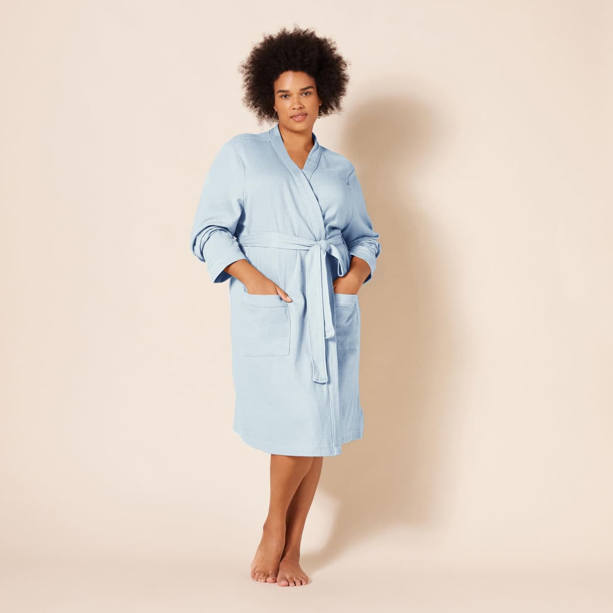 Amazon Essentials Women's Lightweight Waffle Mid-Length Dressing Gown (Available in Plus Size) — view 5