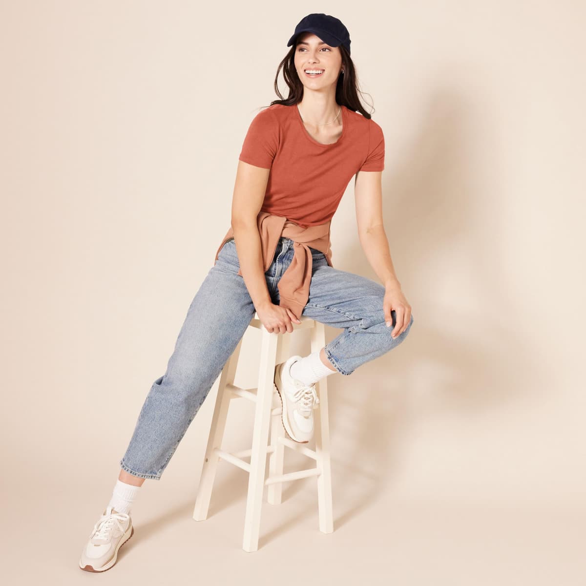 Amazon Essentials Women's Regular-Fit Short-Sleeve T-Shirt (Crewneck and V-Neck Options), Multipacks — view 127