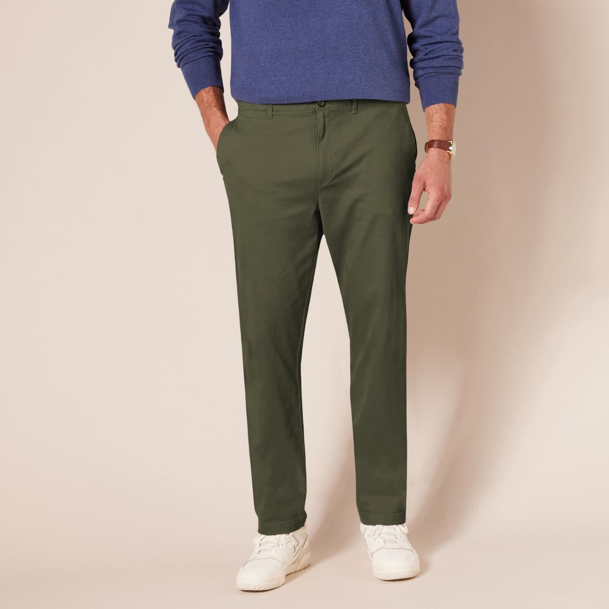 Amazon Essentials Pantalones Informales de Estilo Chino, Elásticos y de Corte Ajustado Hombre — view 5