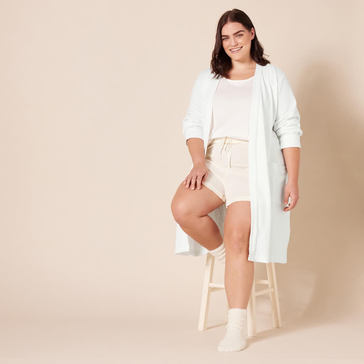 Amazon Essentials Women's Lightweight Waffle Mid-Length Dressing Gown (Available in Plus Size) — view 7