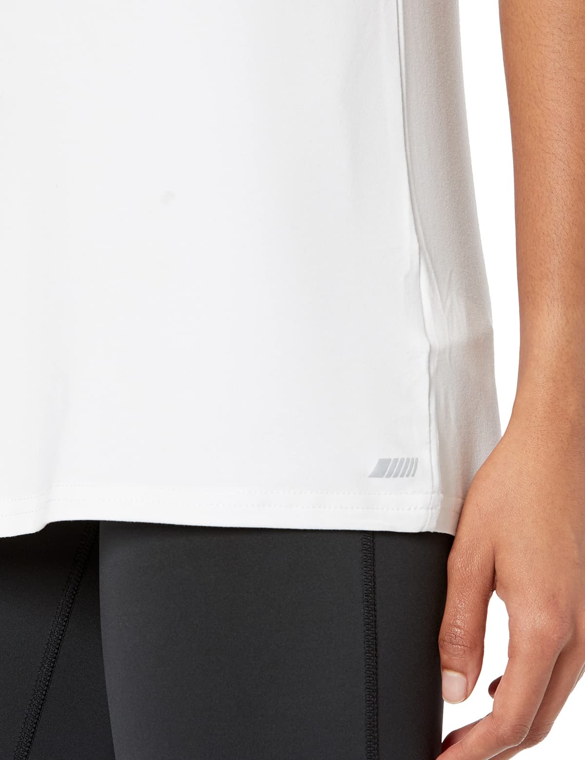 Amazon Essentials Mujer Camiseta Elástica de Secado Rápido, Manga Corta y Cuello Redondo (Hay Tallas Grandes) — view 4