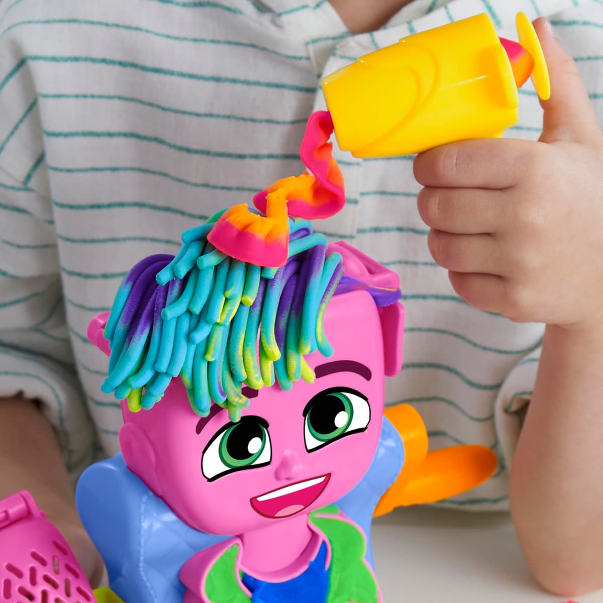 Play-Doh Hasbro Peluquería, Manualidades para Niñas y Niños a Partir de 3 Años, Set con Herramientas y 6 Botes de Plastilina de Colores, Regalo Creativo — view 5