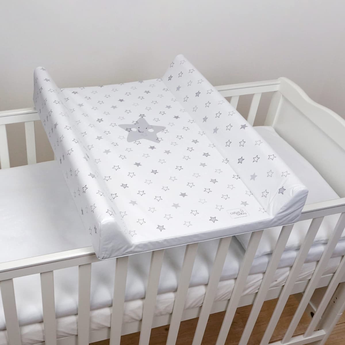 Baby Hard Base Changing Mat/Top Changer 70x50 cm fits 120x60 cm Cot Unisex Wedge Anti Roll Nappy Newborn Baby Waterproof Changing Mat with Raised Edges (Stars Grey)
