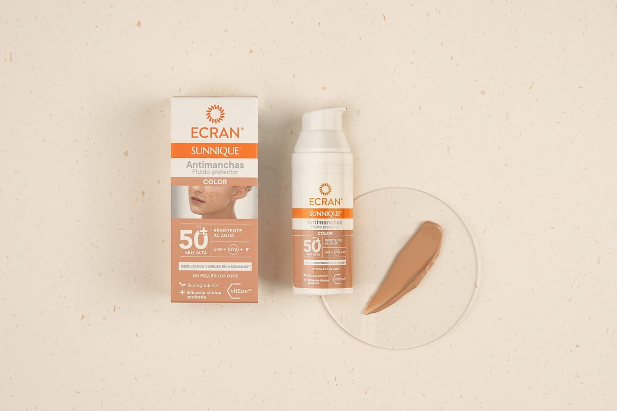 ECRAN SUNNIQUE – Protector Facial SPF 50+ Antimanchas Antiarrugas con Color, con Niacinamida y Ácido Hialuronico, Despigmenta y Unifica el Tono, Fórmula con VitEox80 - 50 ml — view 3