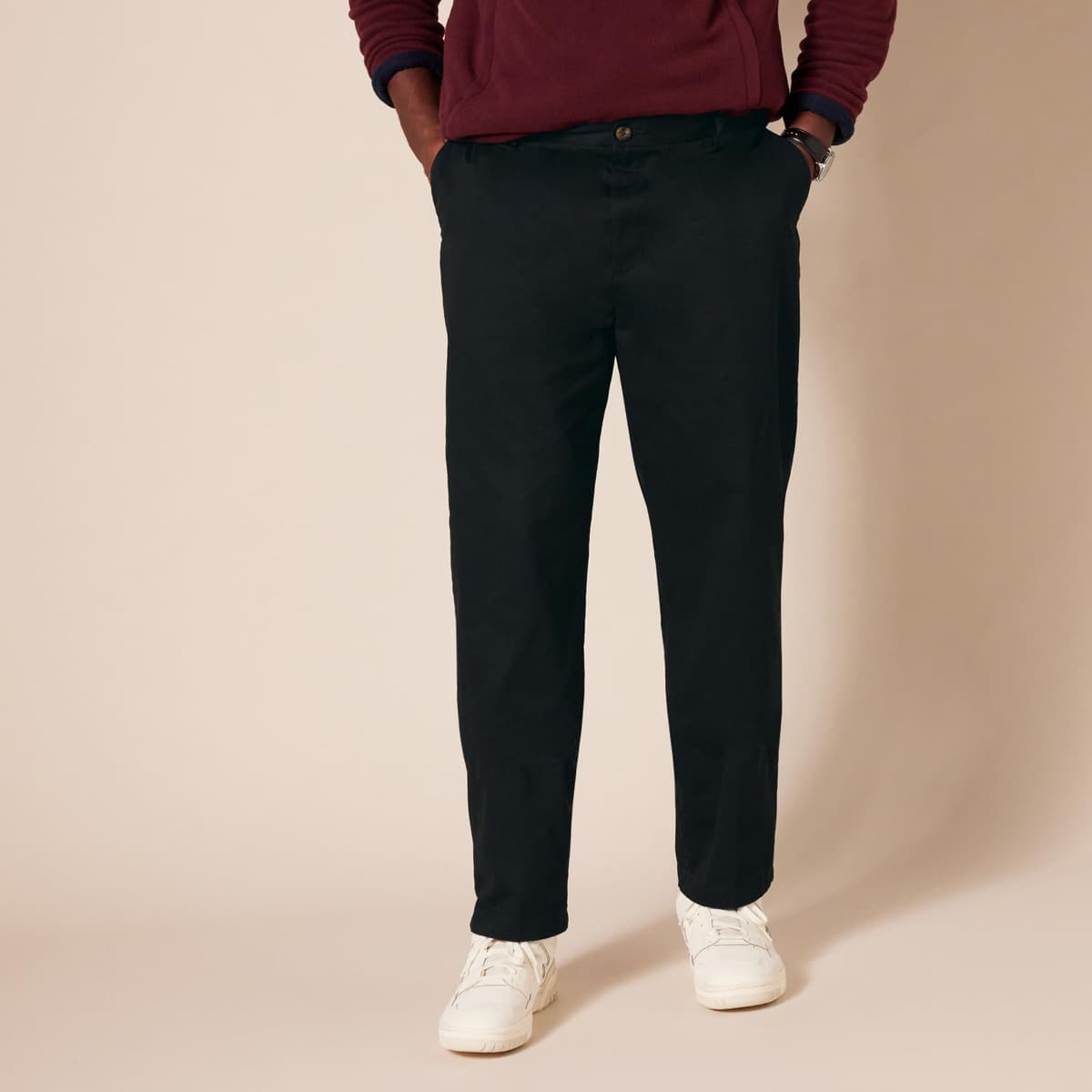 Amazon Essentials Men's Classic-Fit Wrinkle-Resistant Flat-Front Chino Trousers (Available in Big and Tall) — view 5