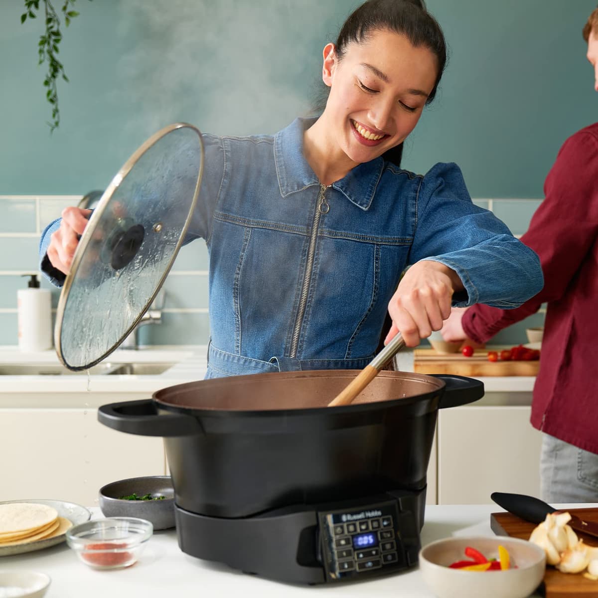 Russell Hobbs Good-to-Go 6.5L Electric Multicooker - 8 Digital functions inc Sear, Slow Cook, Steam, Boil, Keep warm & Roast, Cast aluminium housing, Glass lid, Dishwasher safe parts, 750W, 28270 — view 7