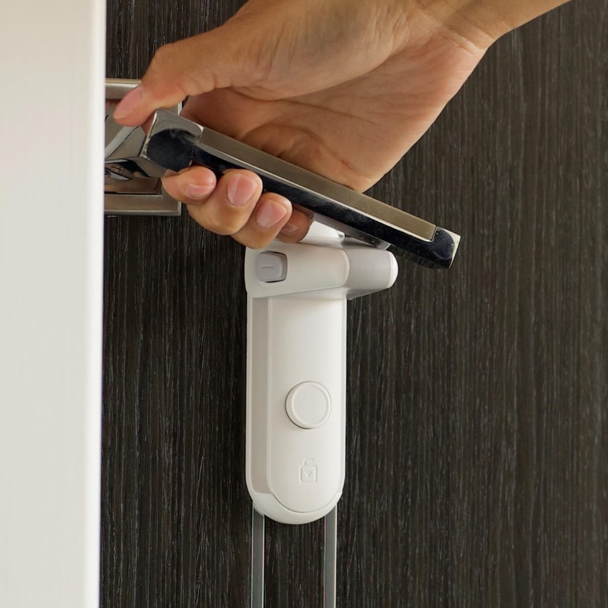 BABYGO® Magnetic Child Safety Cupboard Locks for Children 10 Locks, 2 Keys & 8 Free Corner Protectors Baby Proofing Kitchen Cabinets & Drawers Easy 30 Second (White, Child Safety Locks) — view 13