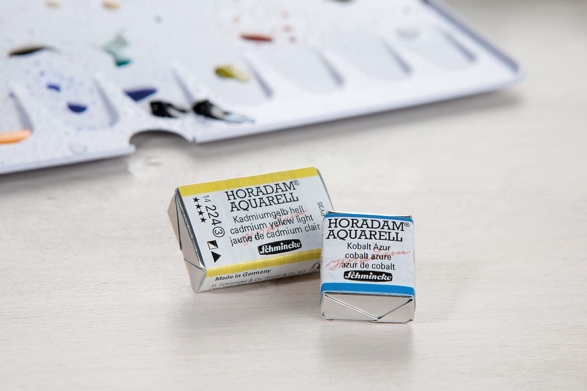 Schmincke - HORADAM® AQUARELL - acuarelas para artistas, 492 azul de Prusia, 14 492 044, 1/2 godet — view 2