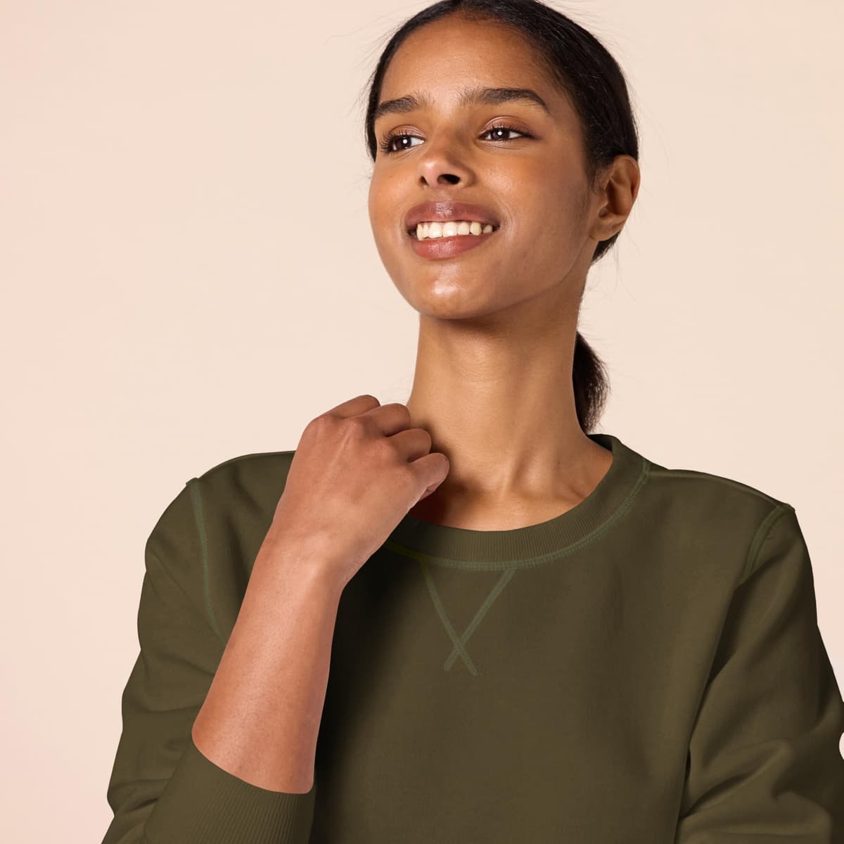 Amazon Essentials Mujer Sudadera con Cuello Redondo de Forro Polar (Disponible en Tallas Grandes) — view 106