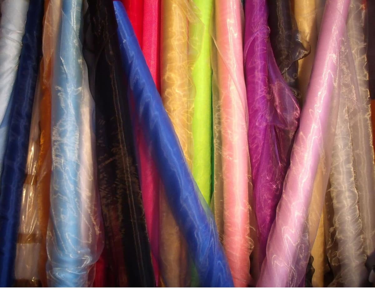 MDS Pack of 5 Yard Sheer Organza Fabric for Wedding Party Home Event Banquet Decorations, Backdrop Curtain Craft Dress Sewing Fashion DIY Crystal Organza Tulle Fabric Bolt 44” Wide - Purple — view 7