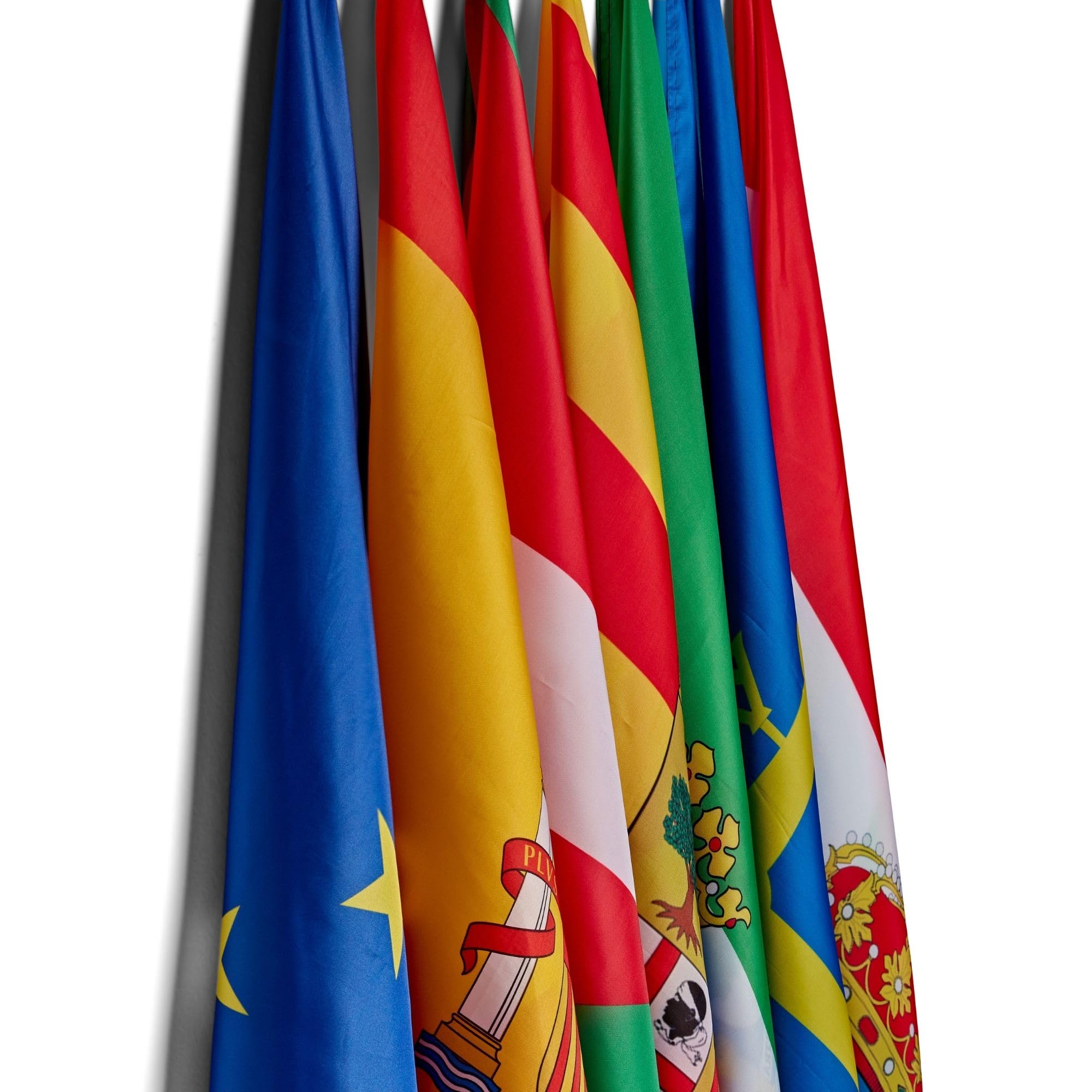 Runesol Cornwall Flag - 91x152cm, 3ft x 5ft, Cornish Flag, 4 Grommets, Eyelet in Every Corner, Premium Quality, Inside & Outside Use, Vivid Colours — view 712