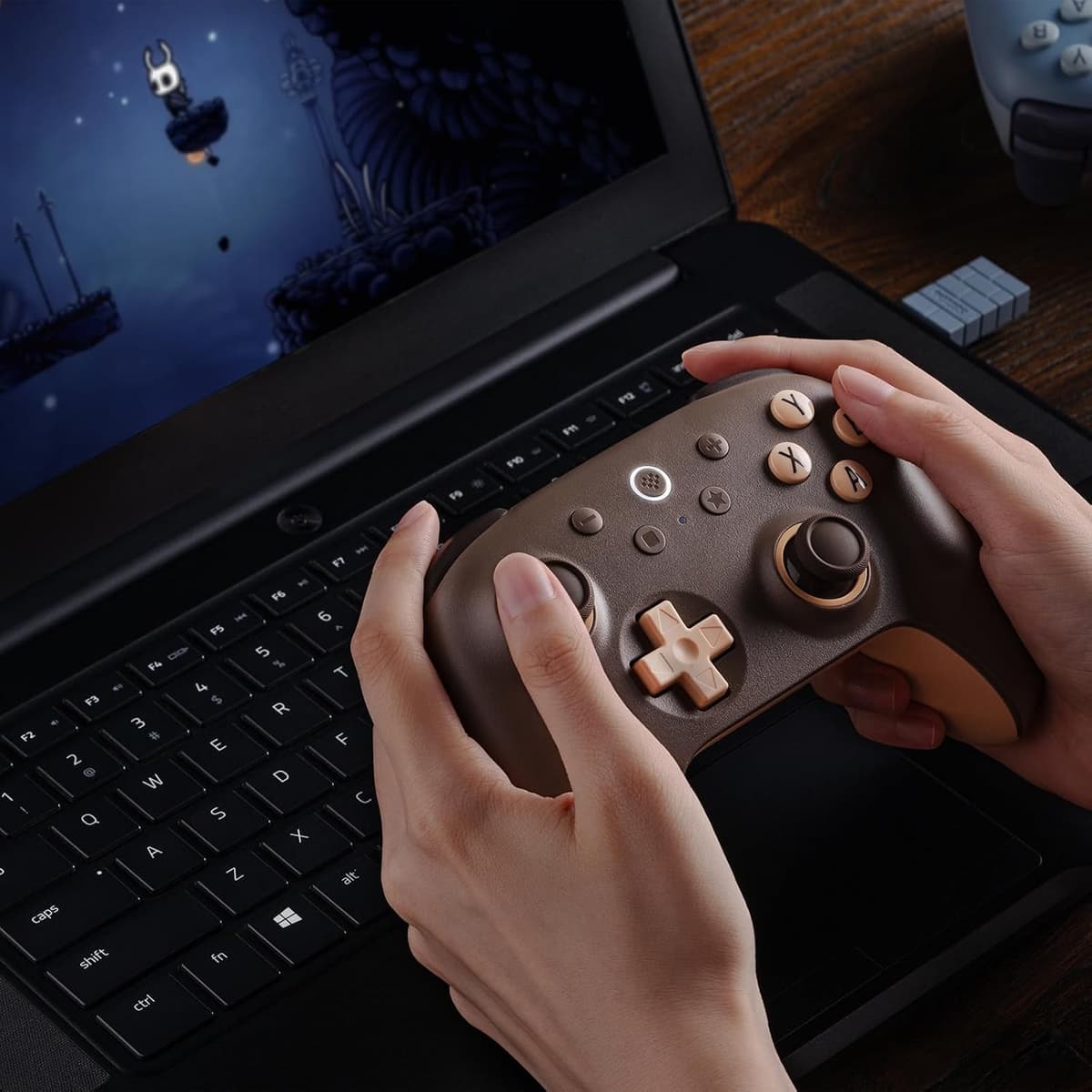 8Bitdo Ultimate 2C Wireless Controller for Windows PC and Android, with 1000Hz Polling Rate, Hall Effect Joysticks and Hall Triggers, and Remappable L4/R4 Bumpers, Turbo Function (Brownie) 2.4G Blue — view 7