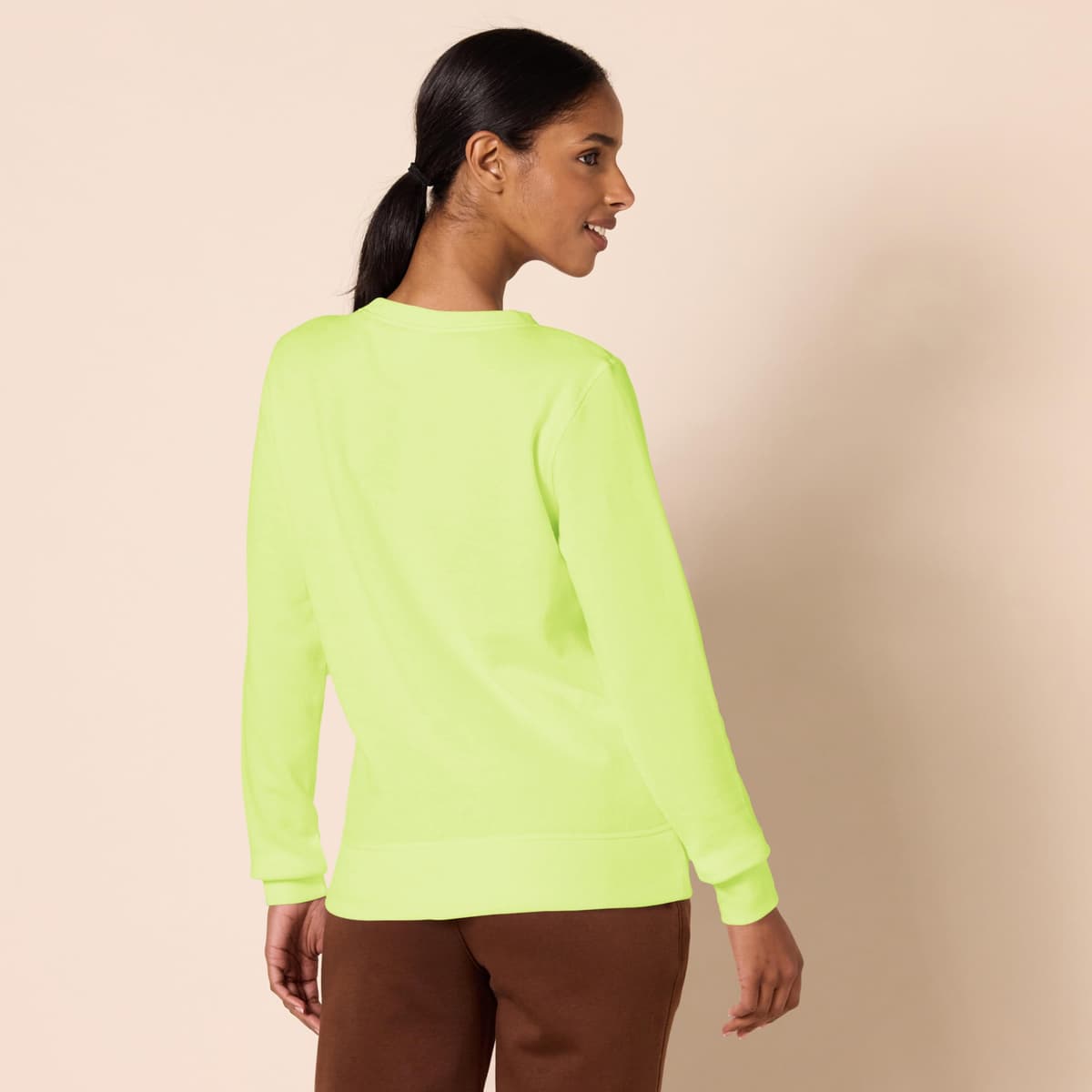 Amazon Essentials Mujer Sudadera con Cuello Redondo de Forro Polar (Disponible en Tallas Grandes) — view 25