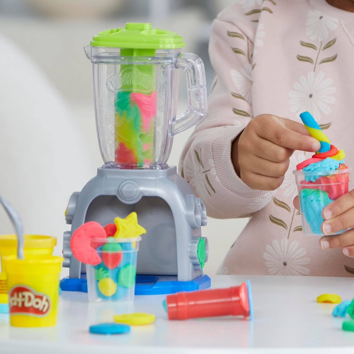 Play-Doh Swirlin' Smoothies Toy Blender Playset, Play Kitchen Appliances, Kids Arts and Crafts Toys for Ages 3+, Pretend Play Toy for Unisex — view 5