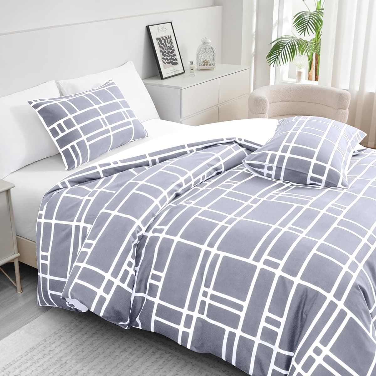 Pamposh 3 Pcs Single Duvet Cover Set with Matching Black Single Fitted Sheet 40 cm Extra Deep Pocket - UltraSoft Breathable Premium Microfibre Reversible Quilt Cover Bedding Set For All Seasons — view 29