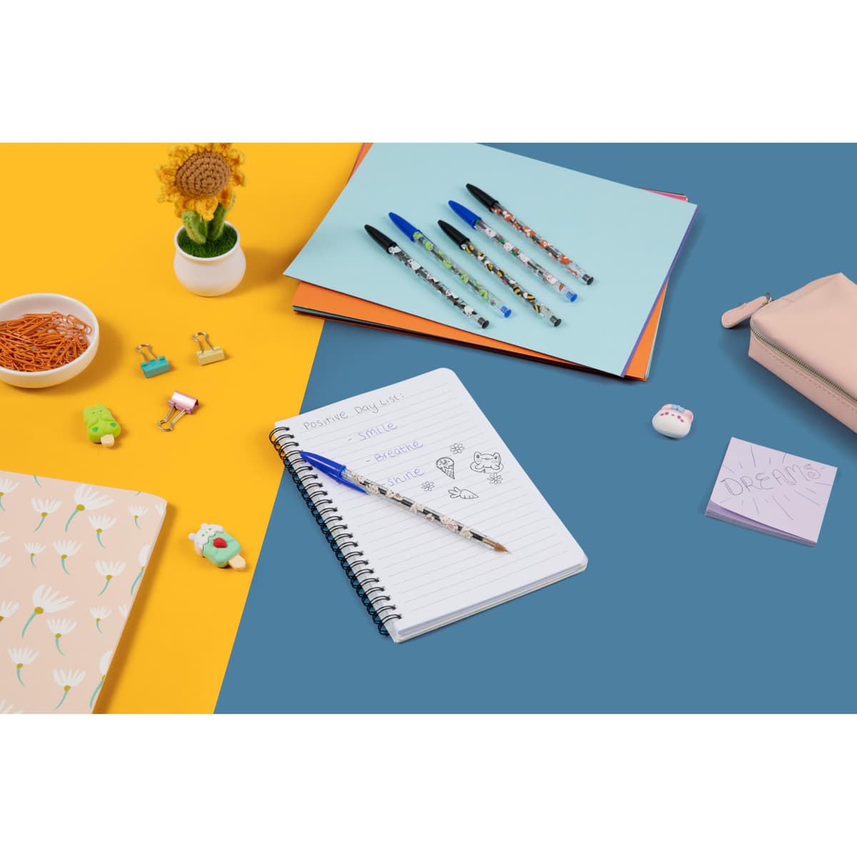 BIC Cristal Decors Kawaii Bolígrafos de Punta Media (1,00 mm), Tinta Azul y Negra - Diseños Kawaii Surtidos, Pack de 8 — view 11