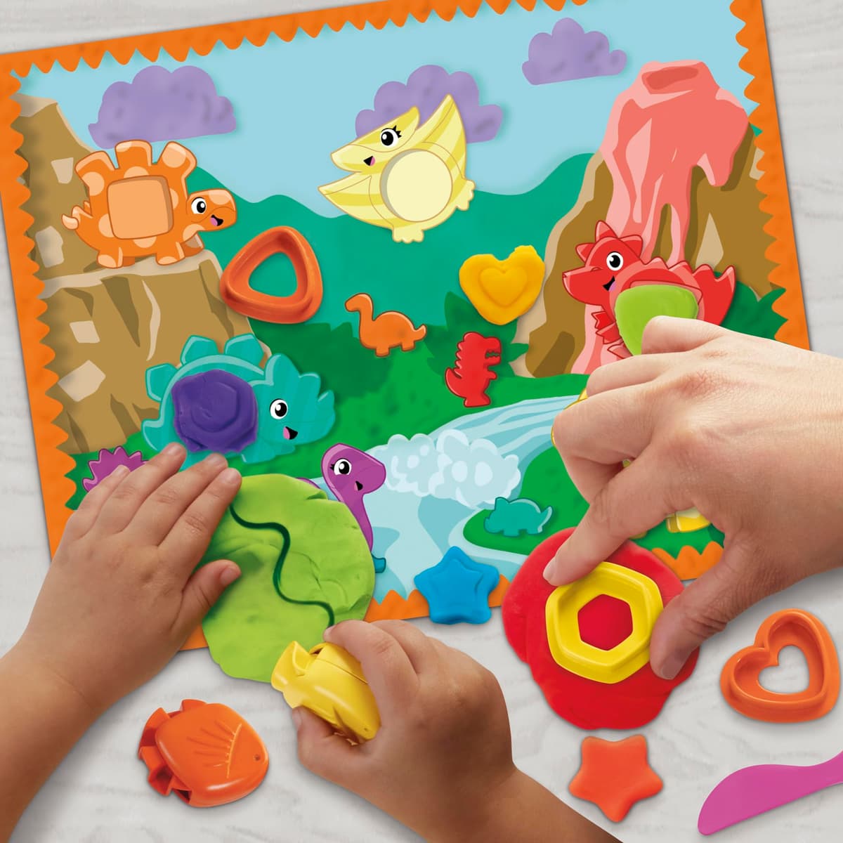 Play-Doh Hasbro, Dinosaurio, Formas y Colores, Juguetes de Arte y Manualidades, Materiales Artísticos para Niños y Niñas de 2 Años o Más, 6 Botes, Plastilina de Colores, Creatividad, Regalo — view 3