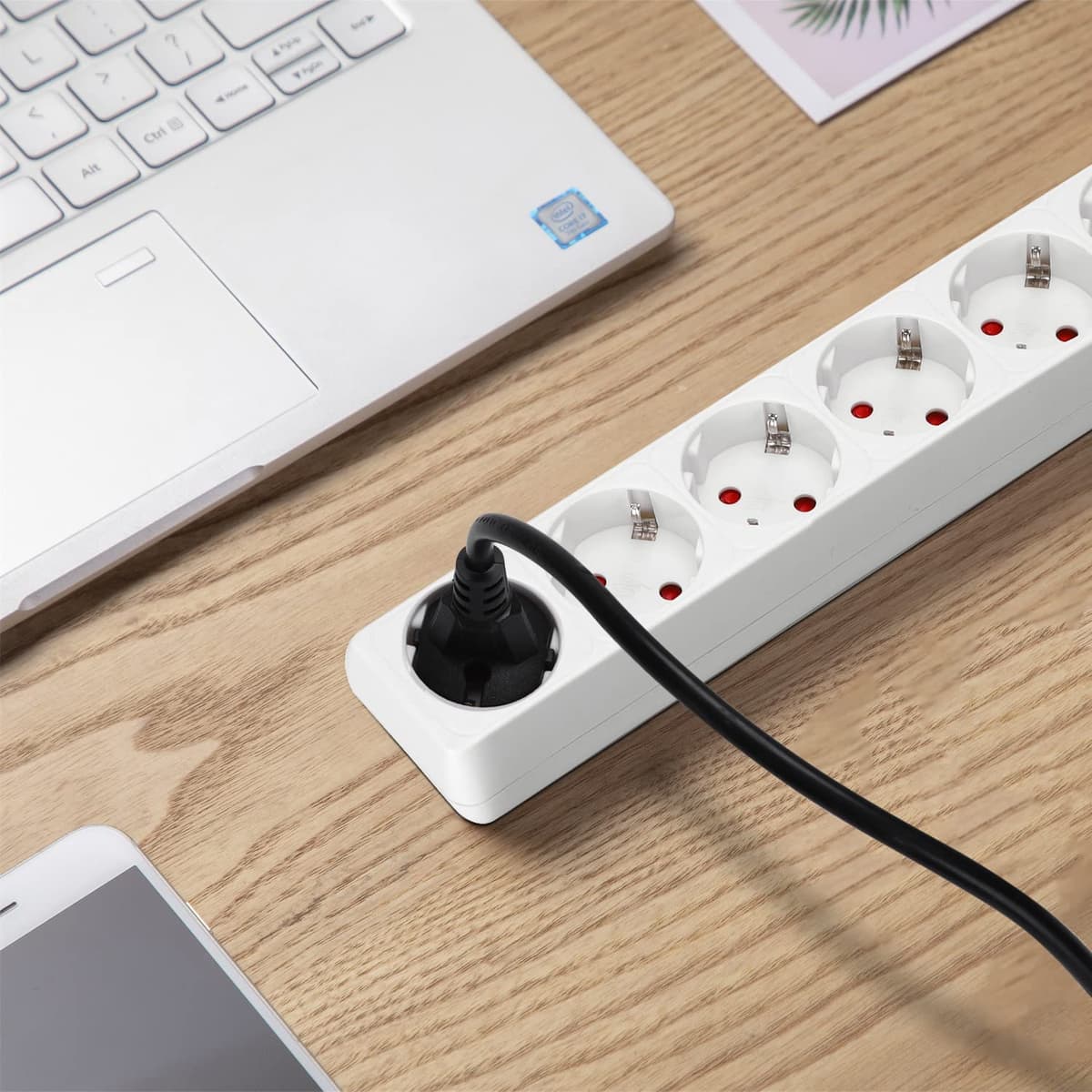 Aigostar Regleta alargador de 6 enchufes con Cable de 3 Metros e Interruptor. Color Blanco — view 4