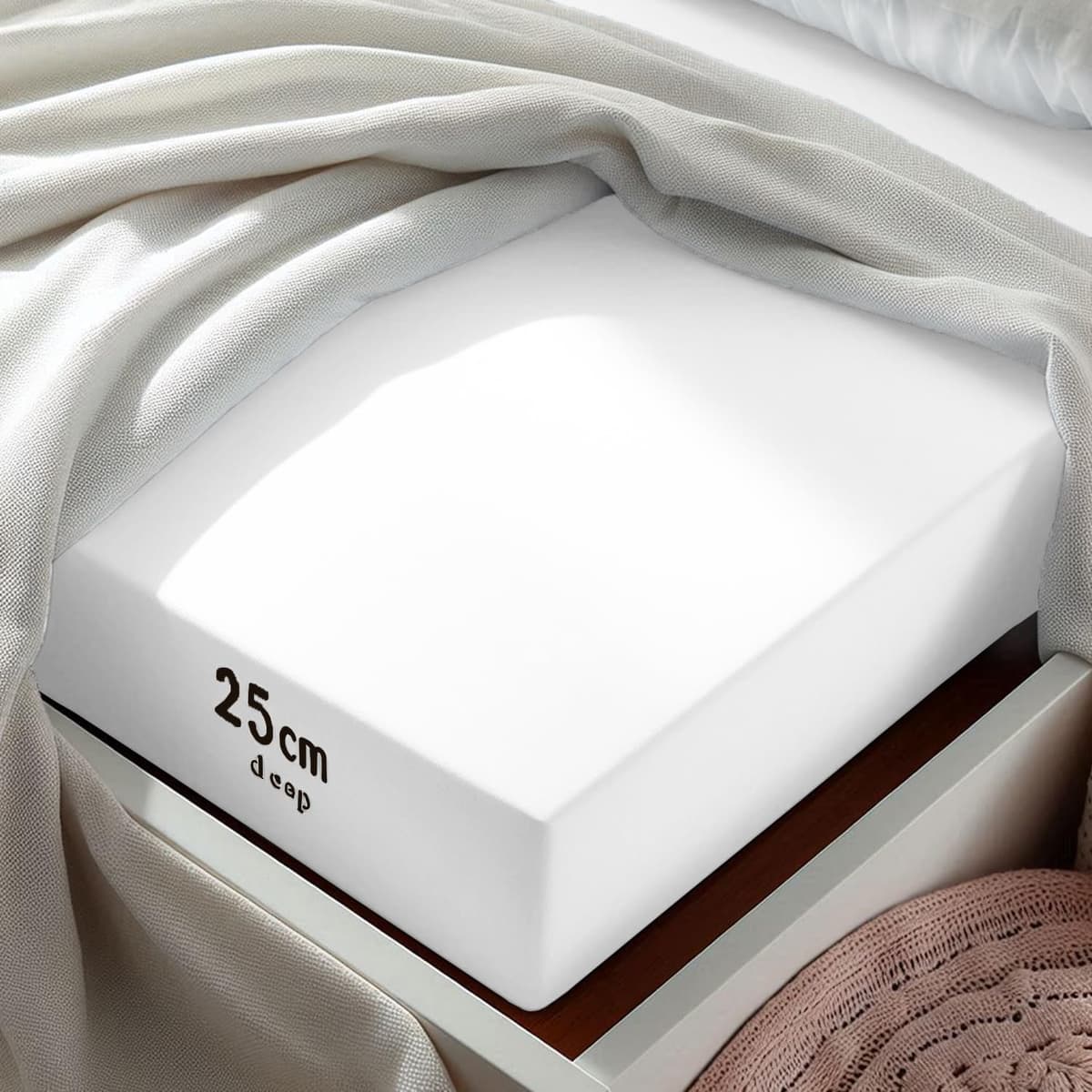 Aspire Homeware Double Fitted Sheet - 25 cm Deep Hotel Quality (White) Bed Sheets - Soft & Breathable Fitted Bed Sheets Double - Anti-Wrinkle Easy Care Fitted Sheets — view 3