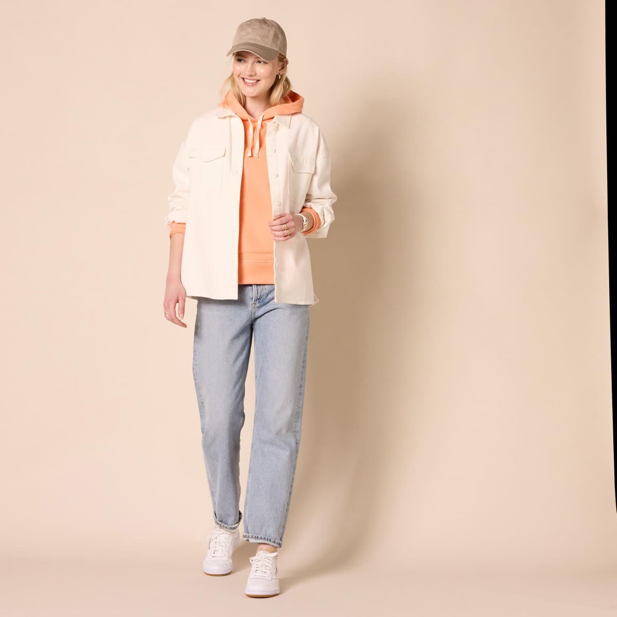 Amazon Essentials Mujer Sudadera con Capucha y Corte Regular de Felpa Francesa (Disponible En Tallas Grandes) — view 5