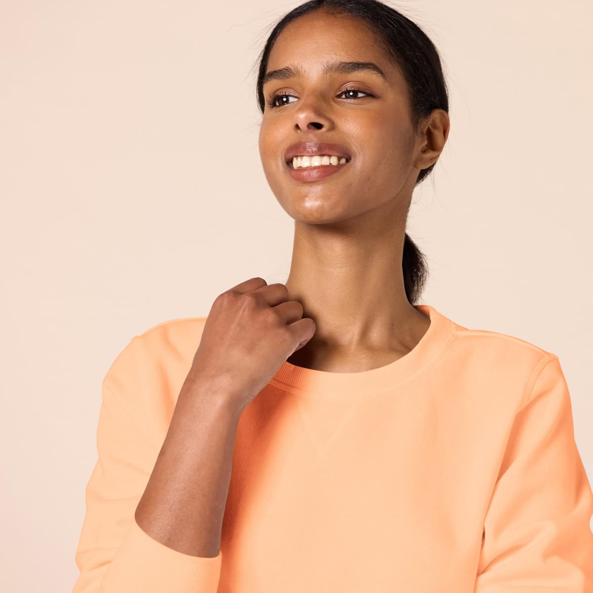 Amazon Essentials Mujer Sudadera con Cuello Redondo de Forro Polar (Disponible en Tallas Grandes) — view 121