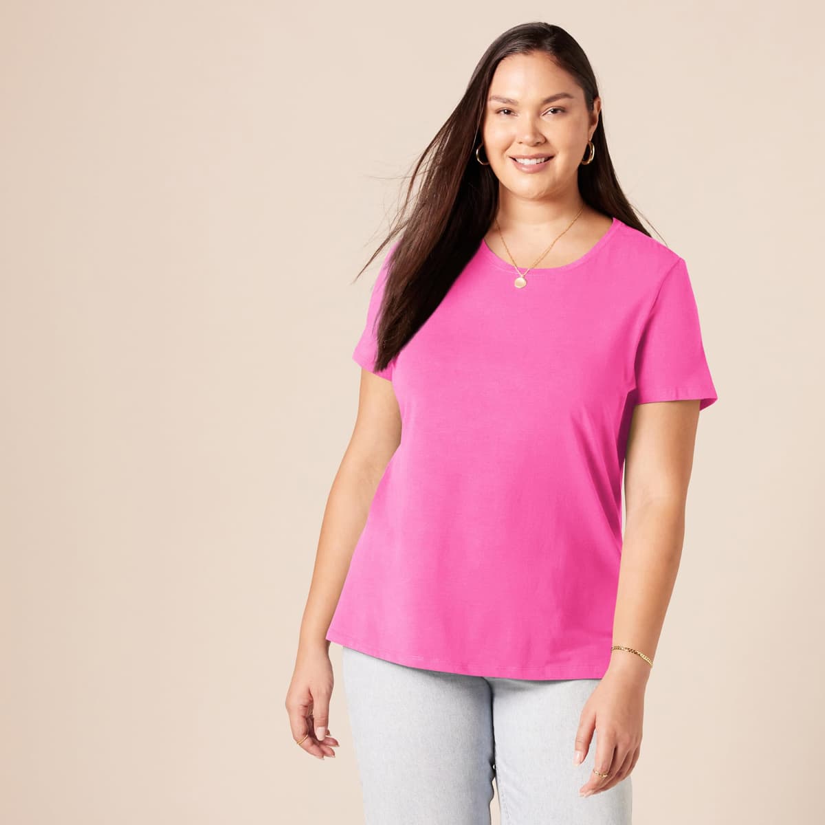 Amazon Essentials Women's Regular-Fit Short-Sleeve T-Shirt (Crewneck and V-Neck Options), Multipacks — view 185