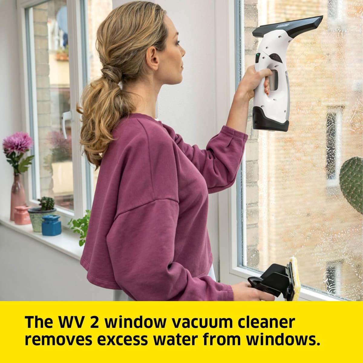 Kärcher Window Vac WV 2 Plus, Battery Running Time: 35 min, LED Display for Battery Status, Suction Nozzle: 280 mm, Spray Bottle with Microfibre Cloth, 20 ml Window Cleaner Concentrate — view 2