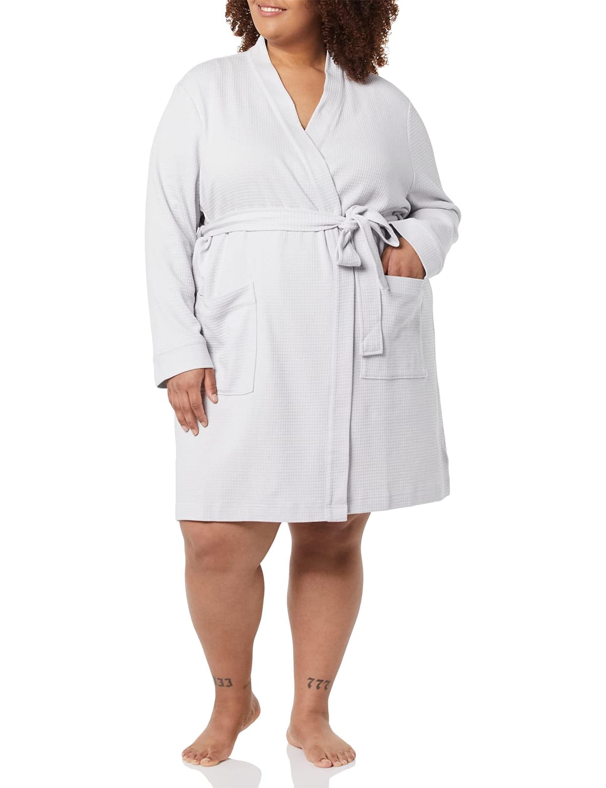 Amazon Essentials Women's Lightweight Waffle Mid-Length Dressing Gown (Available in Plus Size) — view 23