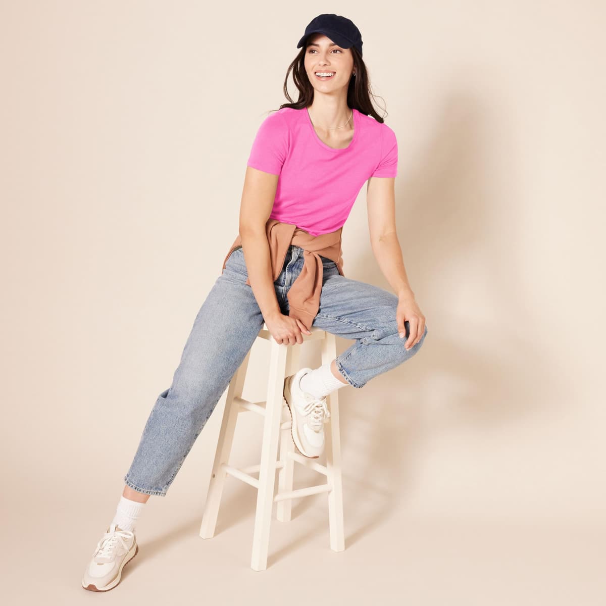 Amazon Essentials Women's Regular-Fit Short-Sleeve T-Shirt (Crewneck and V-Neck Options), Multipacks — view 184