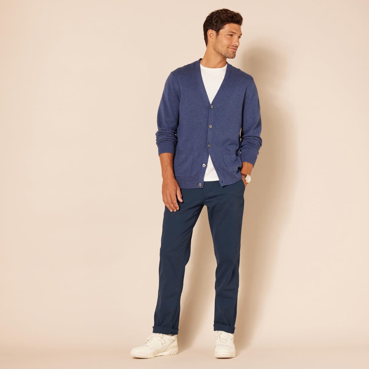 Amazon Essentials Men's Athletic Fit Casual Stretch Chino Work Trousers (Available in Big & Tall) — view 3