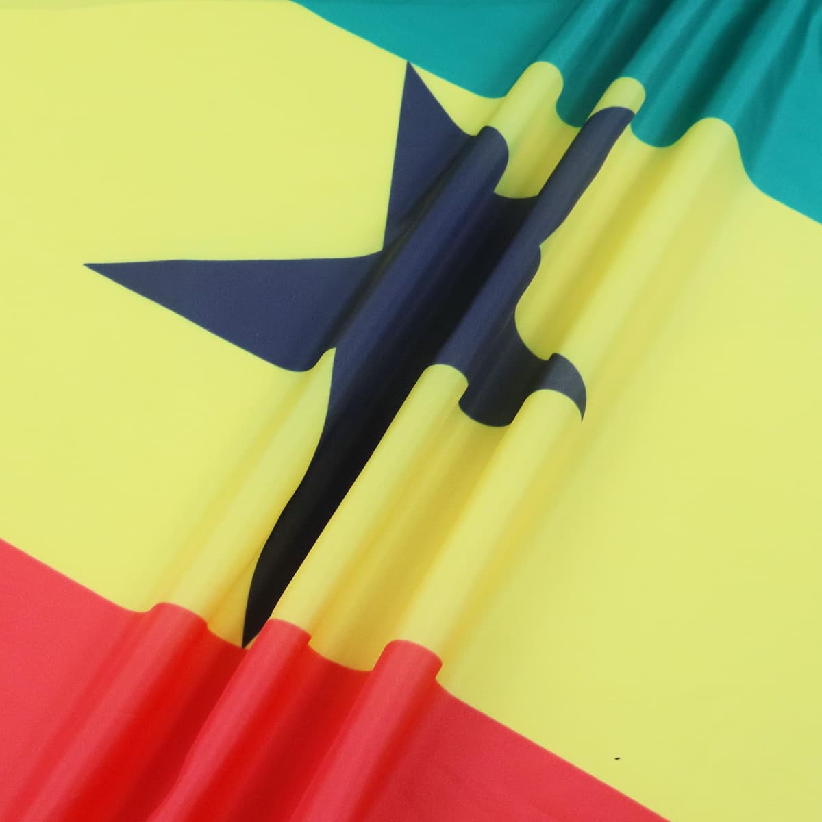 AZ FLAG - Ghana Flag - 2x3 Ft - 100D Polyester Ghanaian Banner with Two Metal Grommets - Fade Resistant - Vivid Colors - 2' x 3' Feet - 90x60 Cm — view 3
