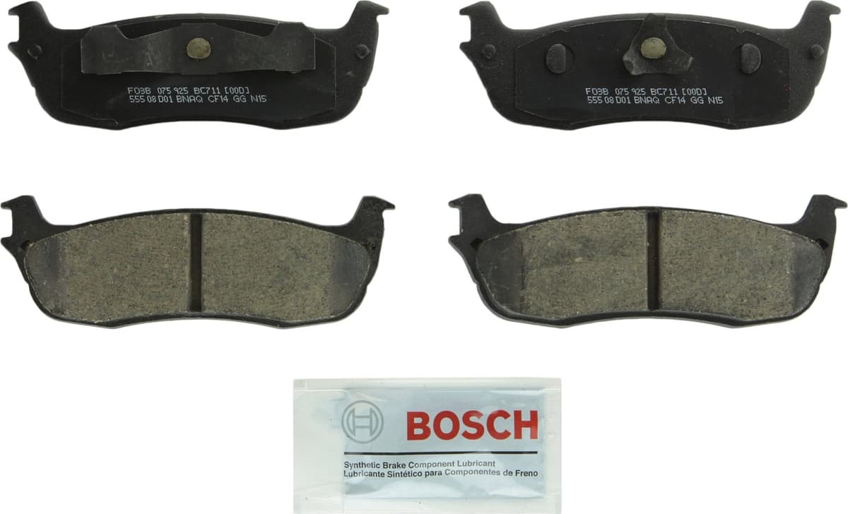 Bosch BC914 QuietCast Premium Ceramic Disc Brake Pad Set For: Acura ILX; Honda Accord, Civic, CR-V, Element, Fit, Front — view 345