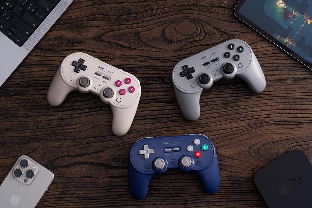8BitDo Pro 3 Bluetooth Controller for Switch/Switch 2 – TMR Joysticks, Swappable ABXY Buttons, Pro Back Buttons, Charging Doc — view 7