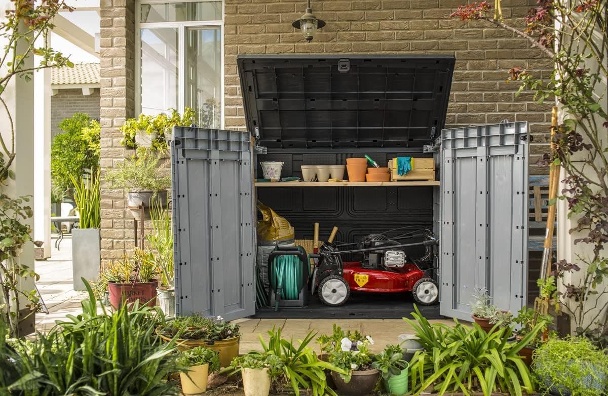 Keter Store It Out Pro Outdoor Garden Furniture Storage Shed Grey| Fade Free | All Weather Resistant | Safe and Secure | Zero Maintenance | 5 year Warranty — view 3