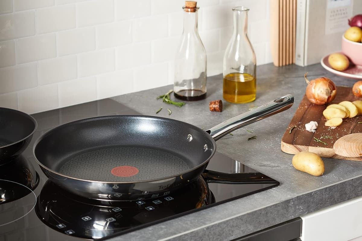 Tefal Duetto - Juego de Sartenes de 20/24/28 cm, Apto inducción, antiadherente, revestimiento titanio, Thermo-signal, apto lavavajillas y horno, acero inoxidable — view 8