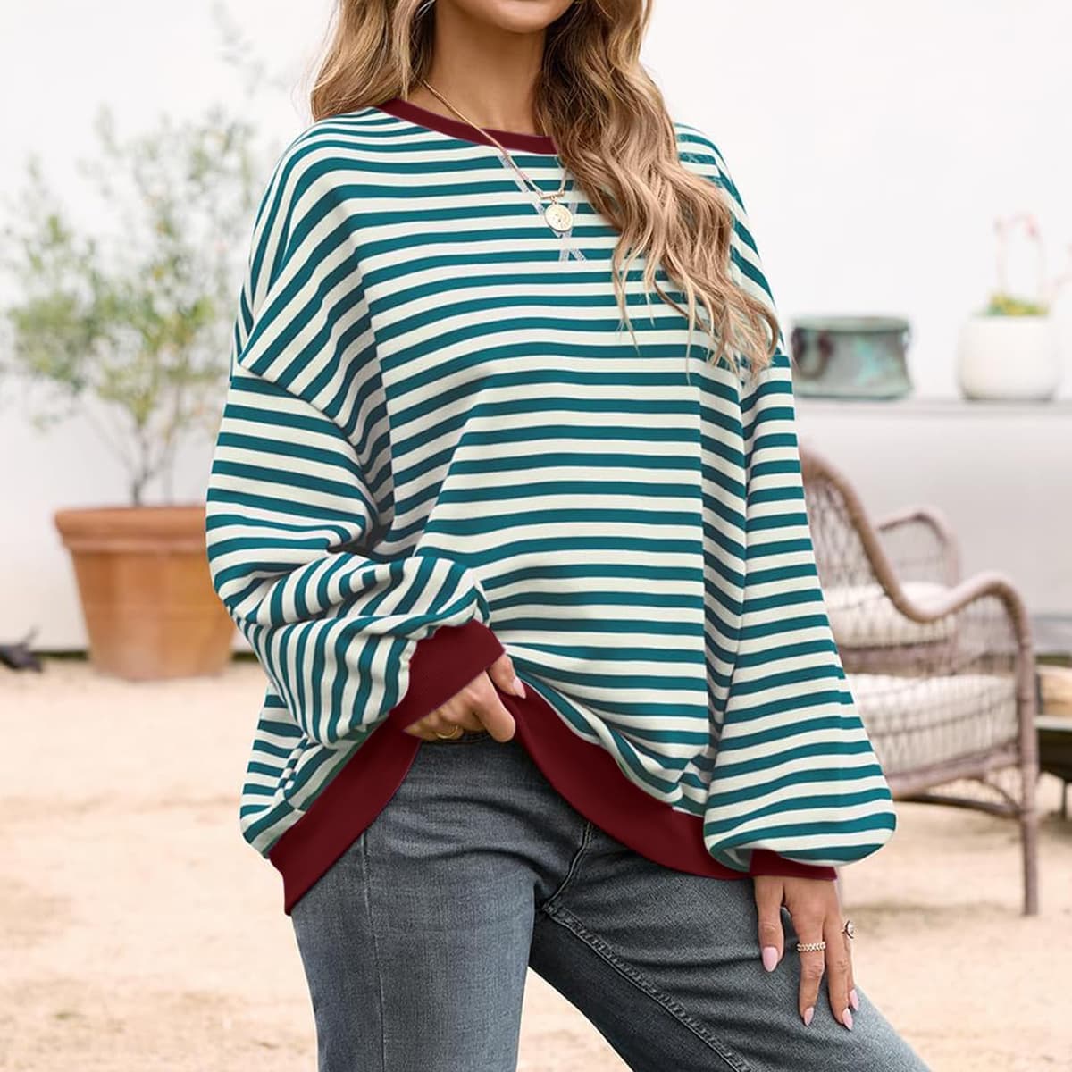 Sudadera de manga larga a rayas para mujer, casual, cuello redondo, con dobladillo de contraste en los puños — view 3