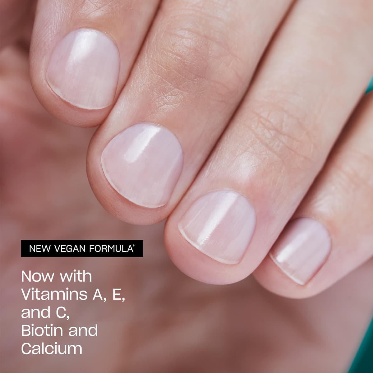 OPI Nail Envy Nail Strengthener, Clear & Opaque Crème Nail Polish Treatment with Vegan Formula to Strengthen Weak & Thin Nails (15ml) — view 5