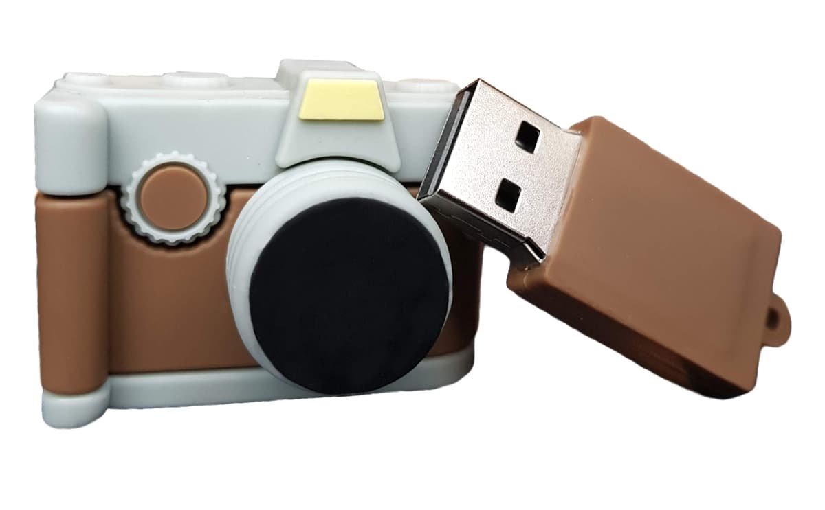 Ulticool - Cámara Retro Vintage con Lente - Memoria USB Flash Pen Drive 8GB - Memory Stick - Almacenamiento de Datos — view 2