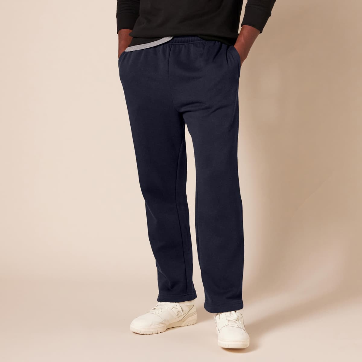 Amazon Essentials Pantalones Deportivos de Forro Polar con Parte Inferior Abierta (Disponibles en Tallas Grandes y Largos Especiales) Hombre — view 5